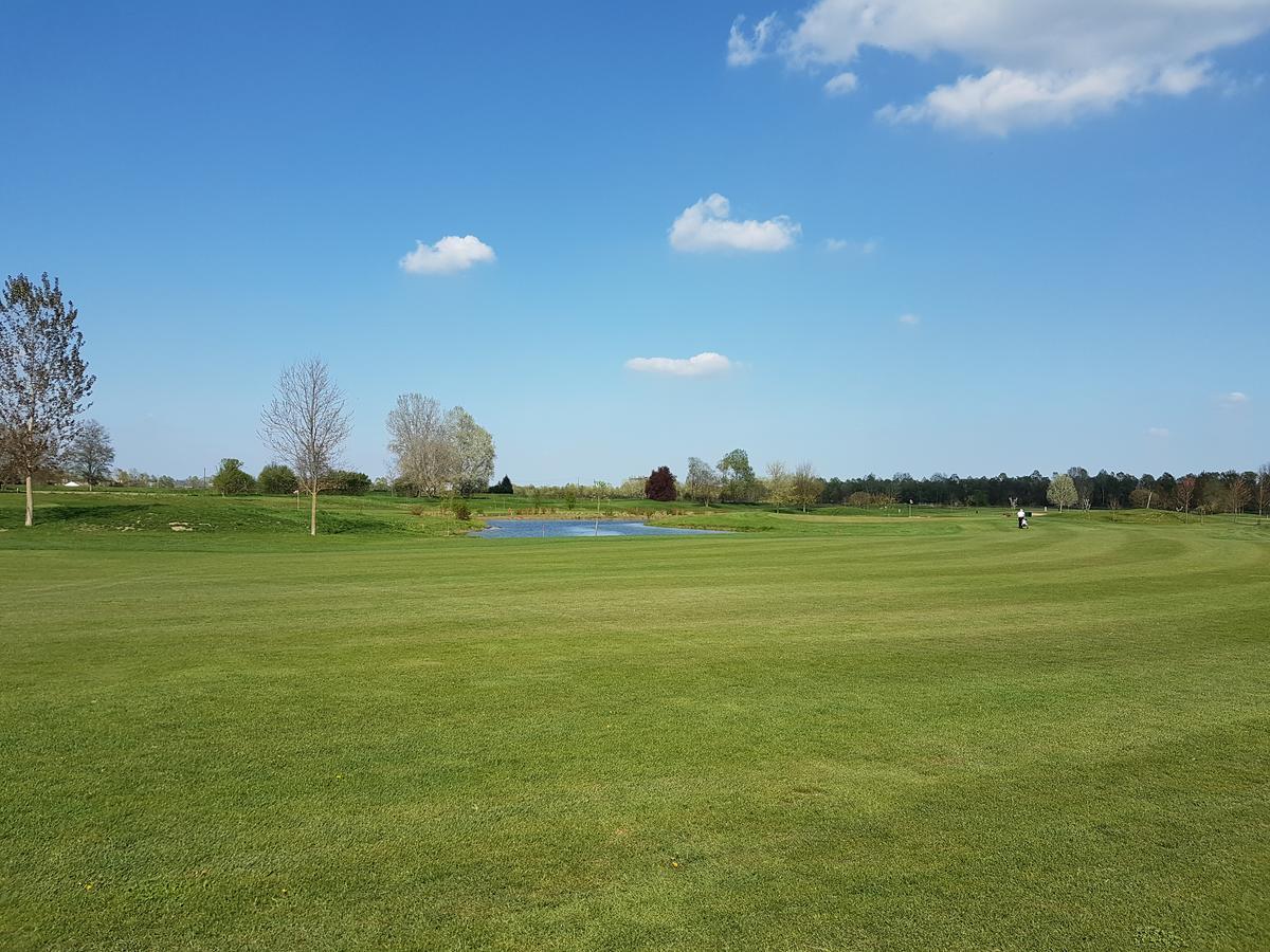 Locanda Ferro UNO, Golf Città di Asti Esterno foto